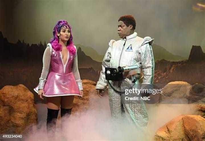 Demi Lovato Joins Tracy Astronaut Jones On 'SNL' & It's The