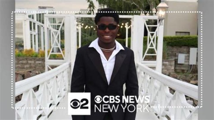 Denzel Bimpey, 18, stabbed to death during argument with 2 people in