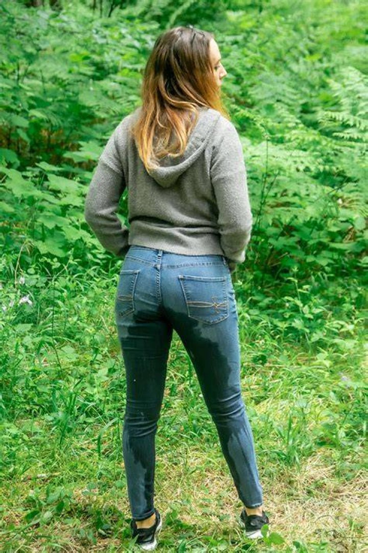 Desperate Jeans Wetting Photos HD Wetting