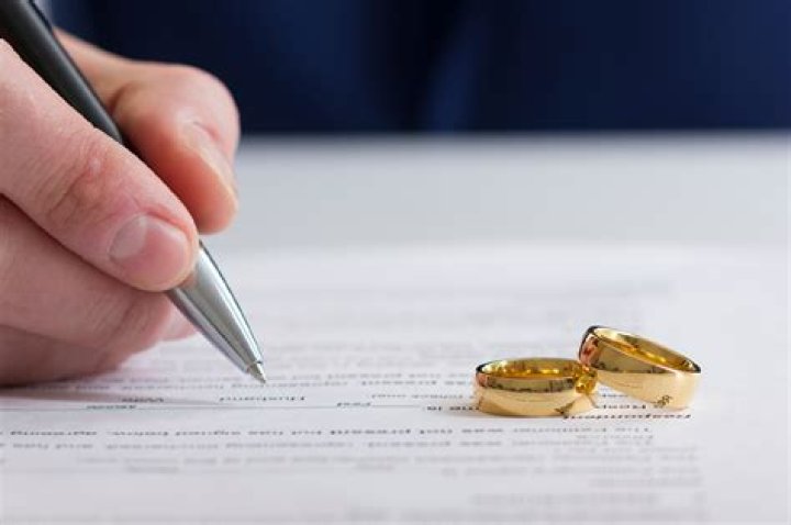 Divorce Solicitor in Bracknell Fitz Solicitors
