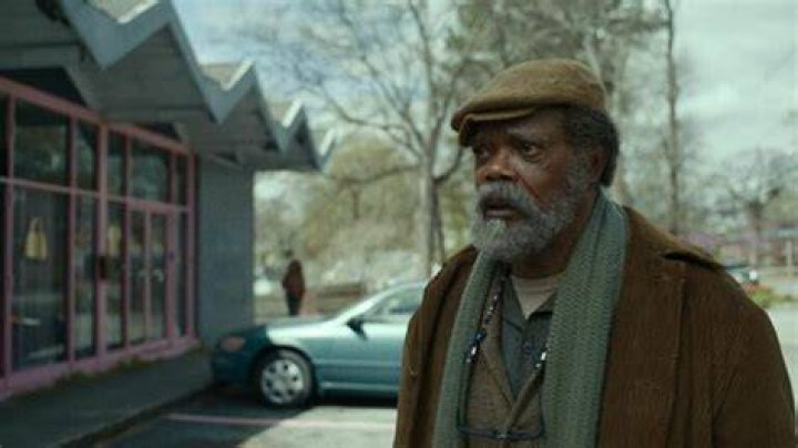 Does Reggie die in The Last Days of Ptolemy Grey?