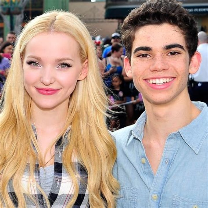 Dove and Cameron Boyce (Rest in Peace Cameron.) Decendentes, Cameron