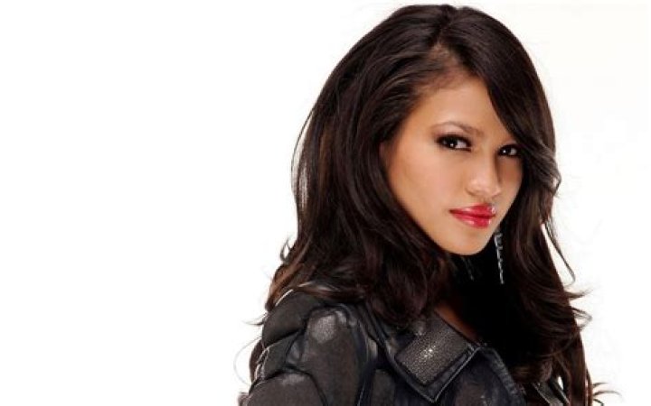 Download Music Cassie Wallpaper
