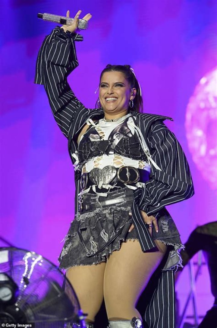 Download Nelly at her soldout concert in St. Louis, USA. Wallpaper