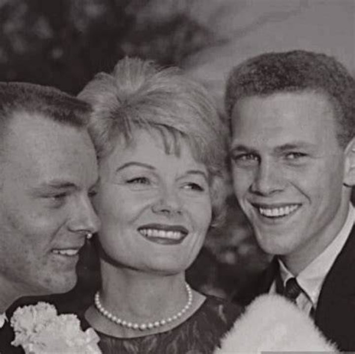 Drew Billingsley Where Is Barbara Billingsley&rsquo;s Son? Dicy Trends