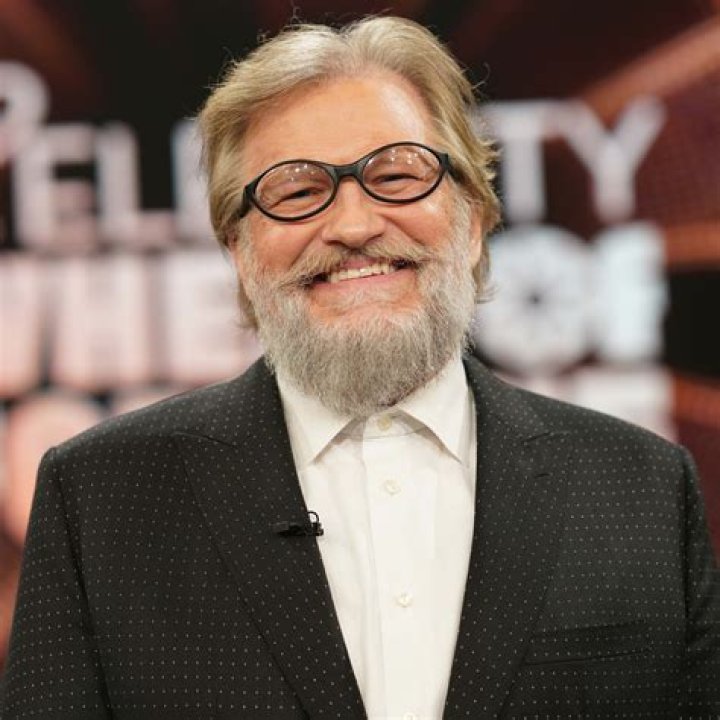 Drew Carey Age, Bio, Birthday, Family, Net Worth National Today