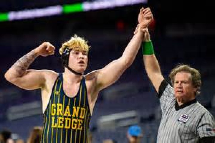 Dundee&rsquo;s rise headlines latest Michigan high school wrestling power