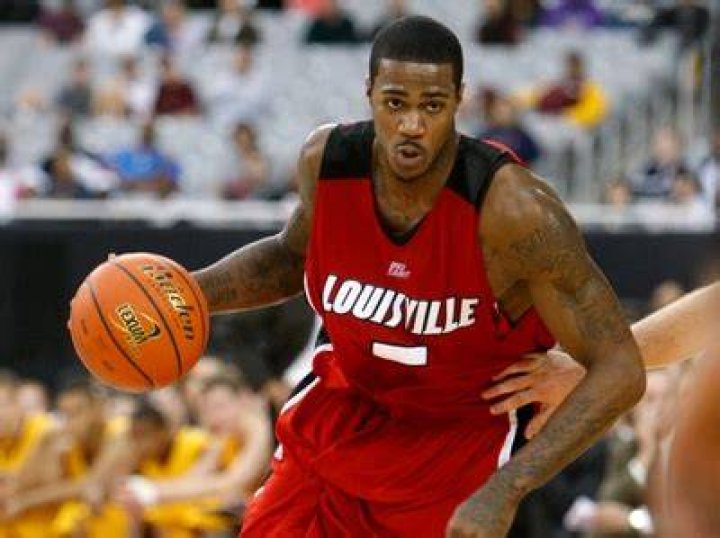 Earl Clark Net Worth 2018 What is this basketball player worth?