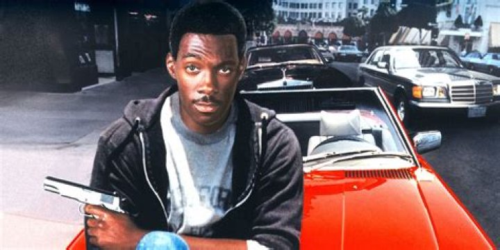 Eddie Murphy's Australian model girlfriend Paige Butcher reveals bump