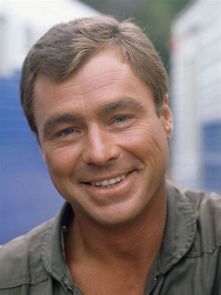 Edward Winter (actor) Complete Biography with [ Photos Videos ]