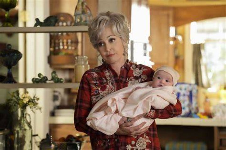El joven Sheldon Foto Annie Potts 63 sobre un total de 244