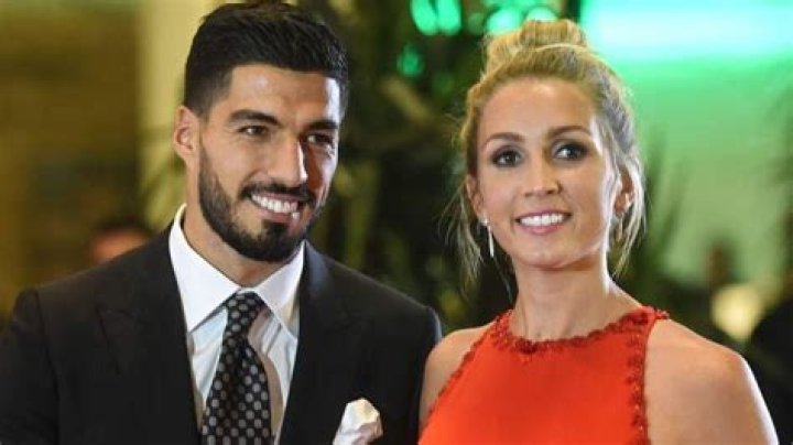 El mensaje de la despampanante mujer de Luis Su&aacute;rez para su esposo