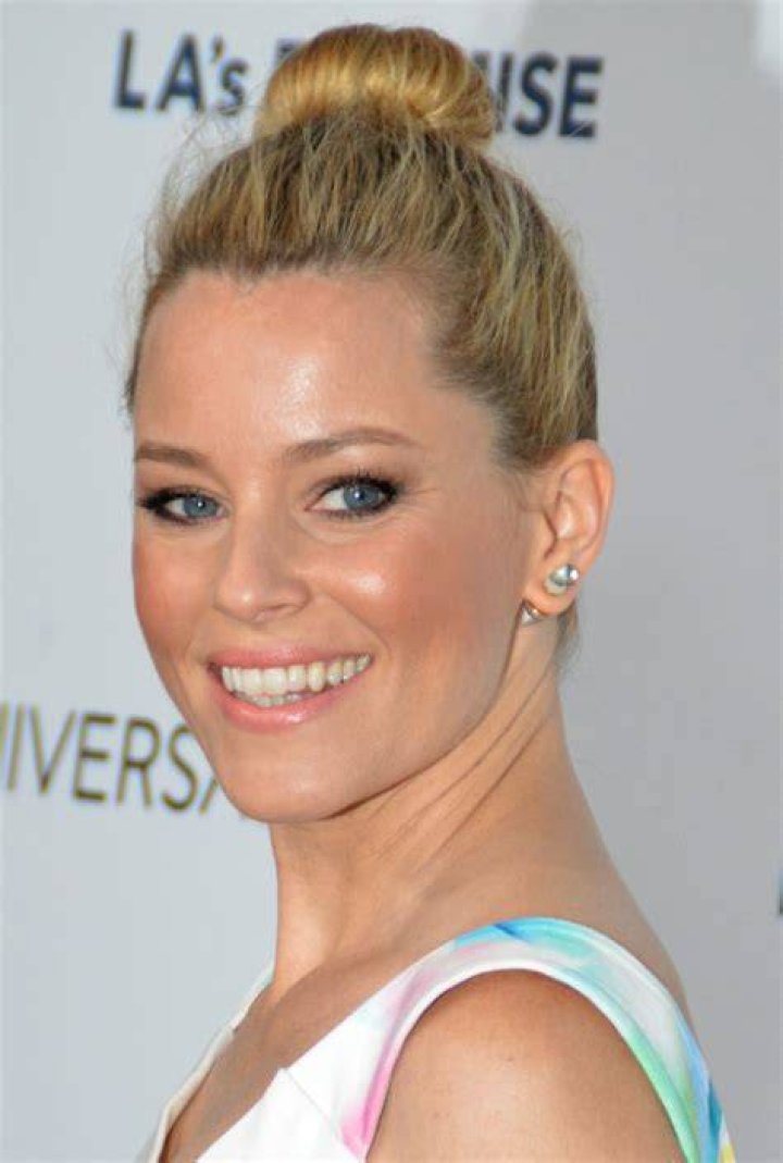 Elizabeth Banks' Wacky 'Cocaine Bear' Is Based on a True Story