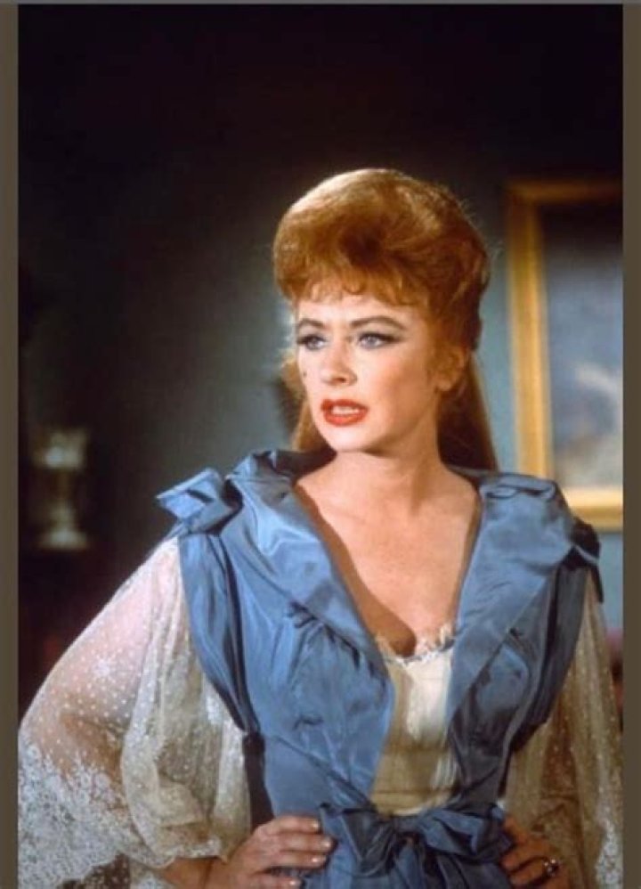 Elizabeth Lambert (Schraff) MacRae (December 7, 1925September 7, 2010