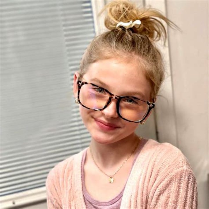Ella Balinska Biography Age, Family, Figure, Net Worth