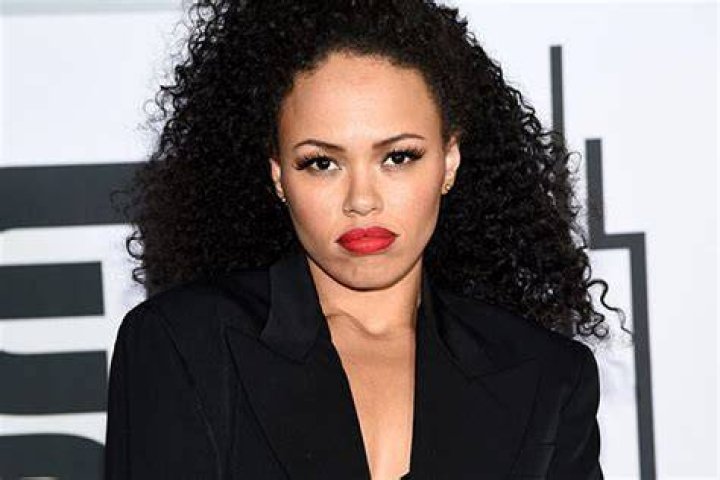 Elle Varner Dedicates 'One Love' to Michael Brown, Hadiya Pendleton and