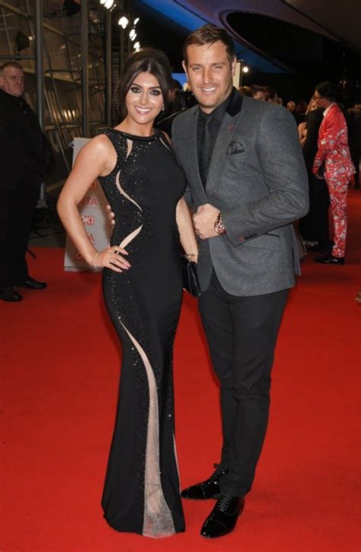Elliott Wright and wife Sadie announce they're expecting their first child together Daily Mail