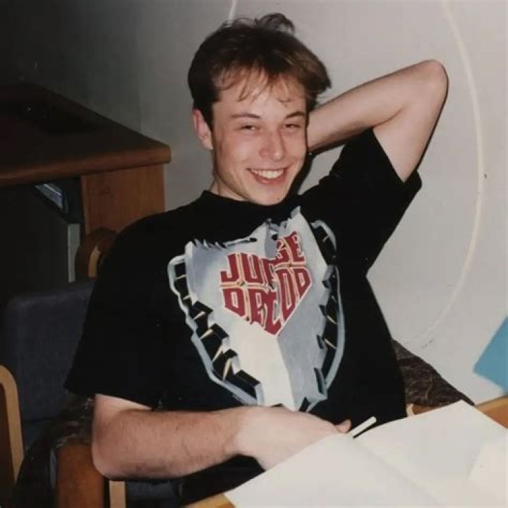Elon Musk Elon Musk Young, Elon Musk Tesla, Black Jeans, Pantsuit