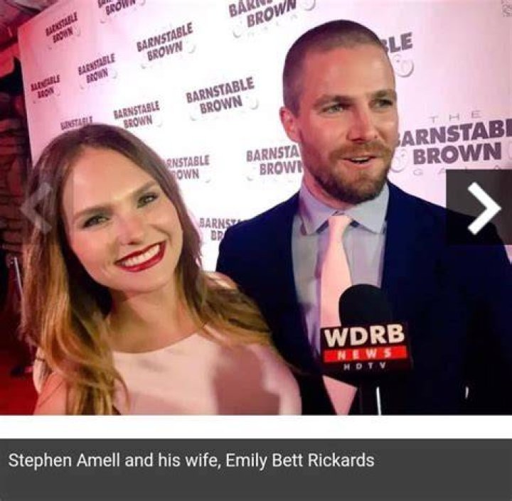 Emily Bett Rickards and Stephen Amell Arrow Cw, Team Arrow, Laurel