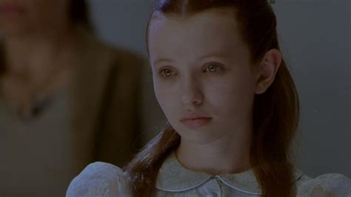 Emily Browning in the film 'Ghost Ship' (2002) Emily browning, Ghost