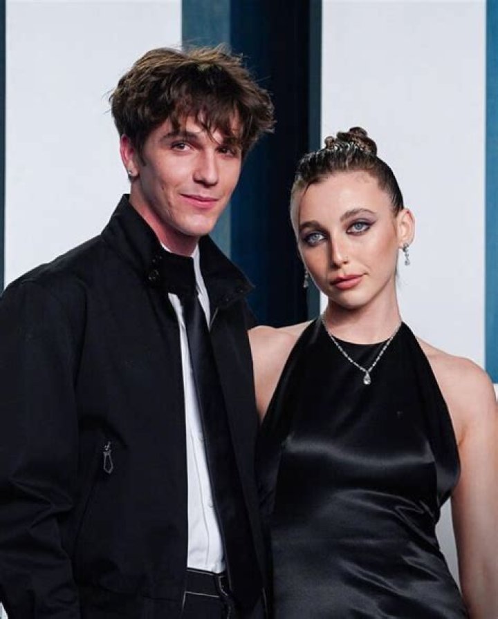 Emma Chamberlain with her boyfriend Tucker Pillsbury at Vanity Fair