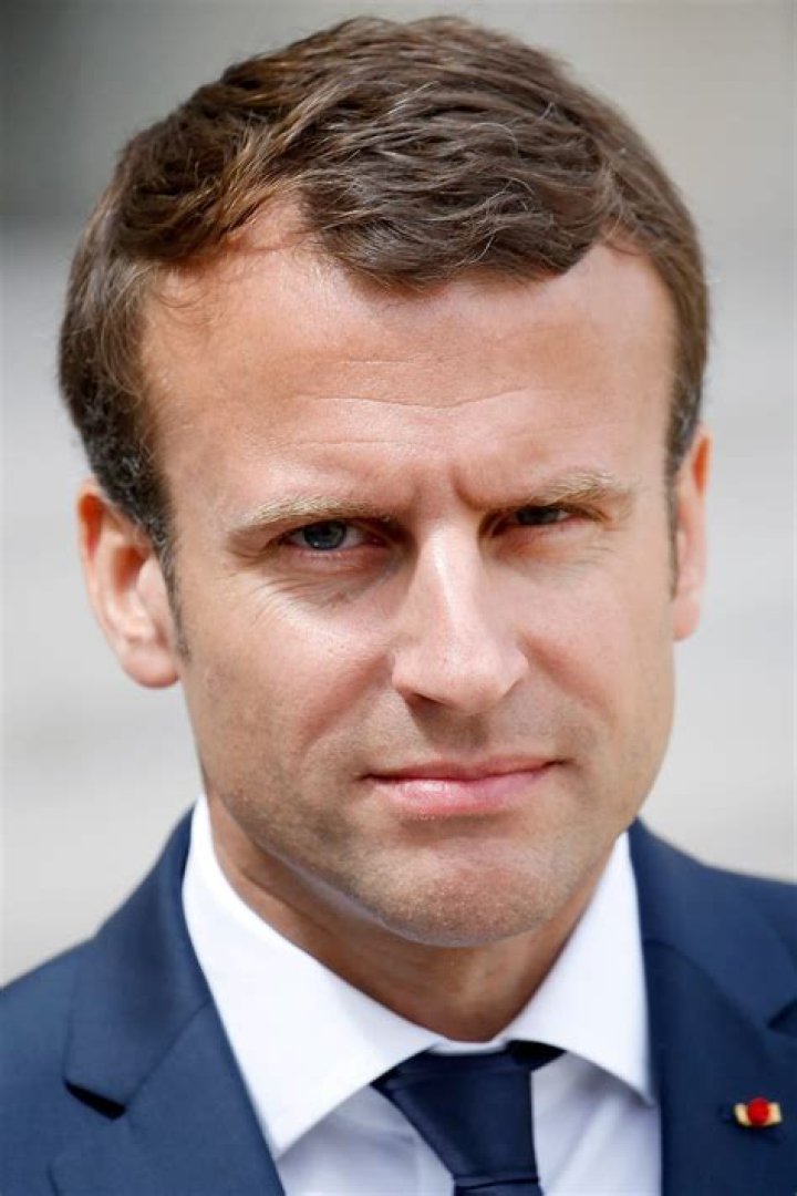 Emmanuel Macron Wiki, Biography, Age, Siblings, Contact & Informations