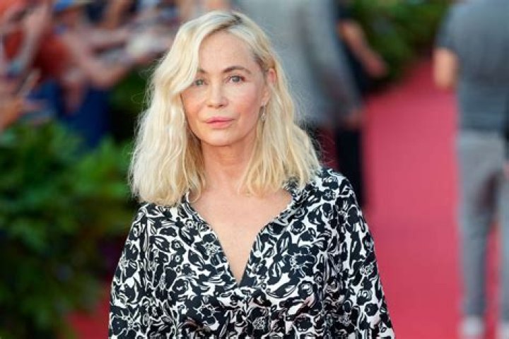 Emmanuelle Beart Dp Profile Pics What's up Today
