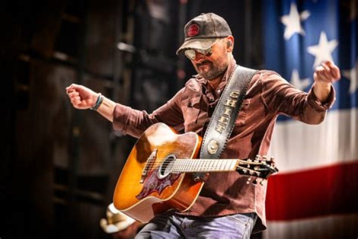 Eric Church Bio, Wiki 2017 Musician Biographies