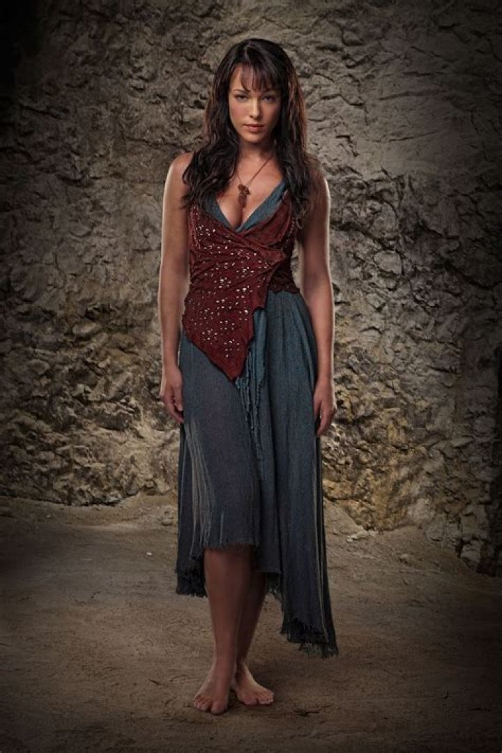 Erin Cummings como Sura en Spartacus Spartacus, Hollywood celebrities