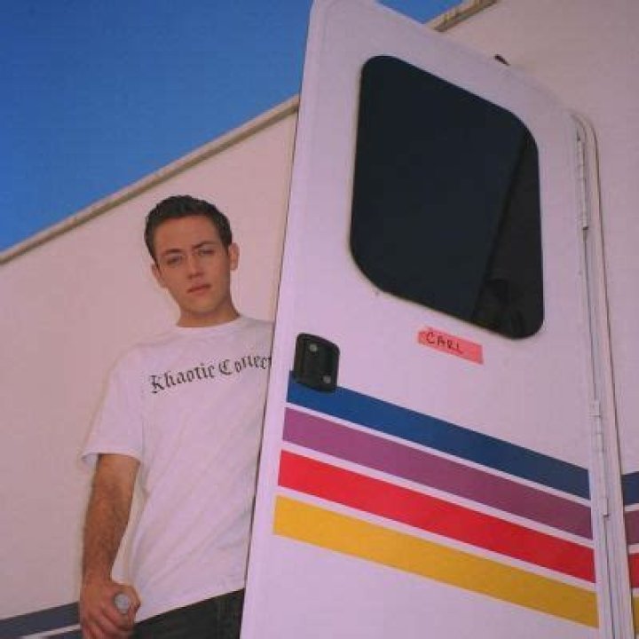 Ethan Cutkosky Bio, Wiki, Age, Height, Weight, Dating, Girlfriend, Net