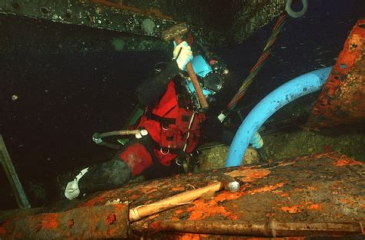 Every terrifying detail of what it's like to work as a saturation diver