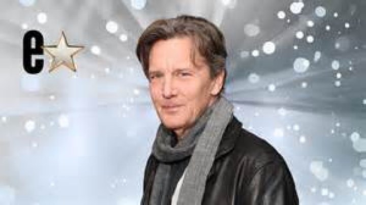 Ex teen star Andrew McCarthy writing memoirs