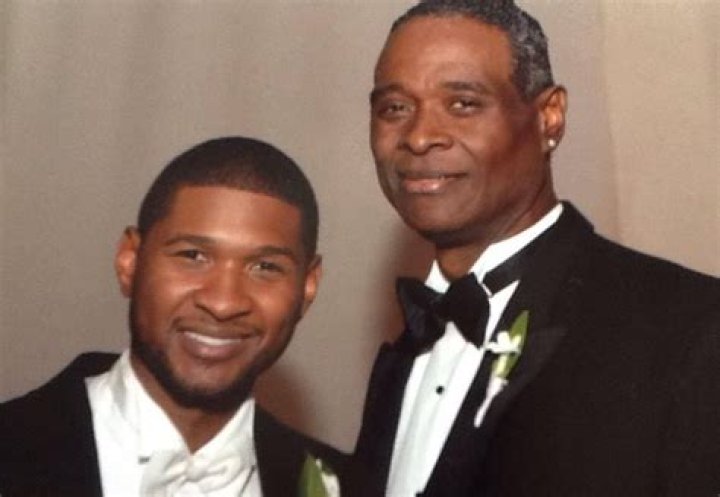 Family of Confessions star Usher Raymond IV (2022)
