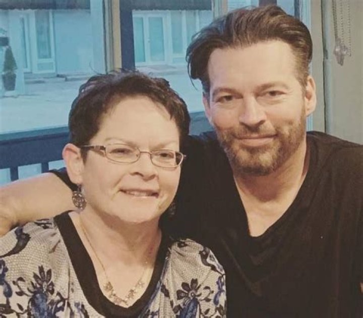 Family of Harry Connick Jr Wife, Daughters, Siblings, Parents BHW