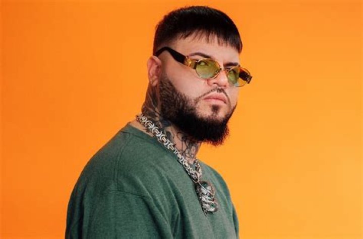 FARRUKO TRAZ GINGA LATINA NO SINGLE &ldquo;PEPAS&rdquo; E ANUNCIA NOVA TURN&Ecirc;