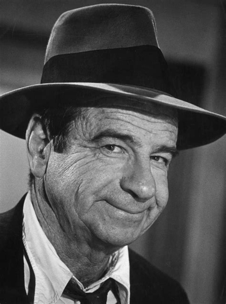 FileWalter Matthau in Charade 2.jpg Wikipedia, the free encyclopedia