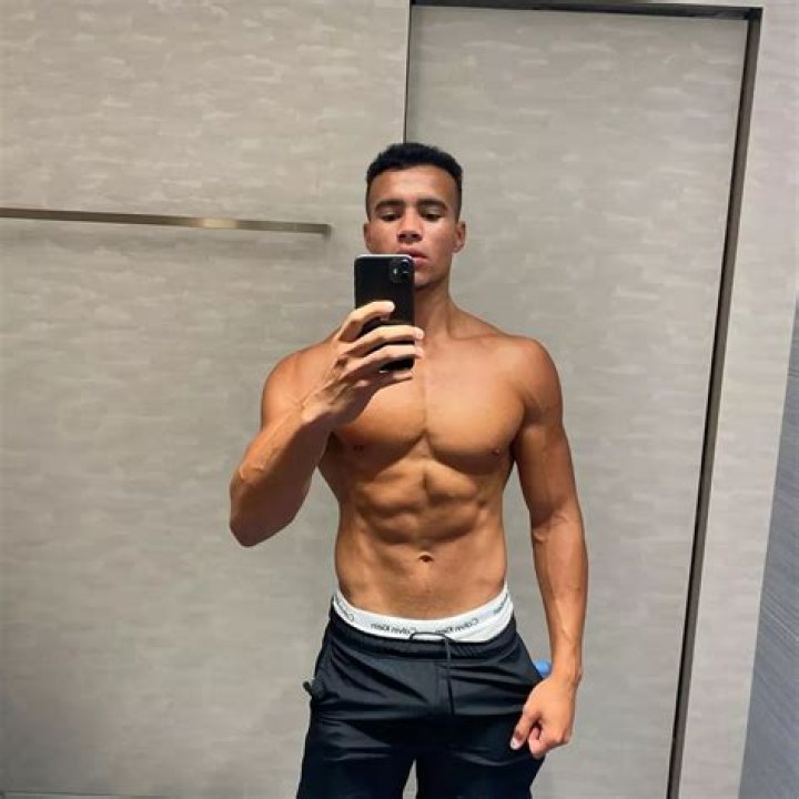 Fitness influencer Hstikkytokky blasted for bonkers 'mental health is