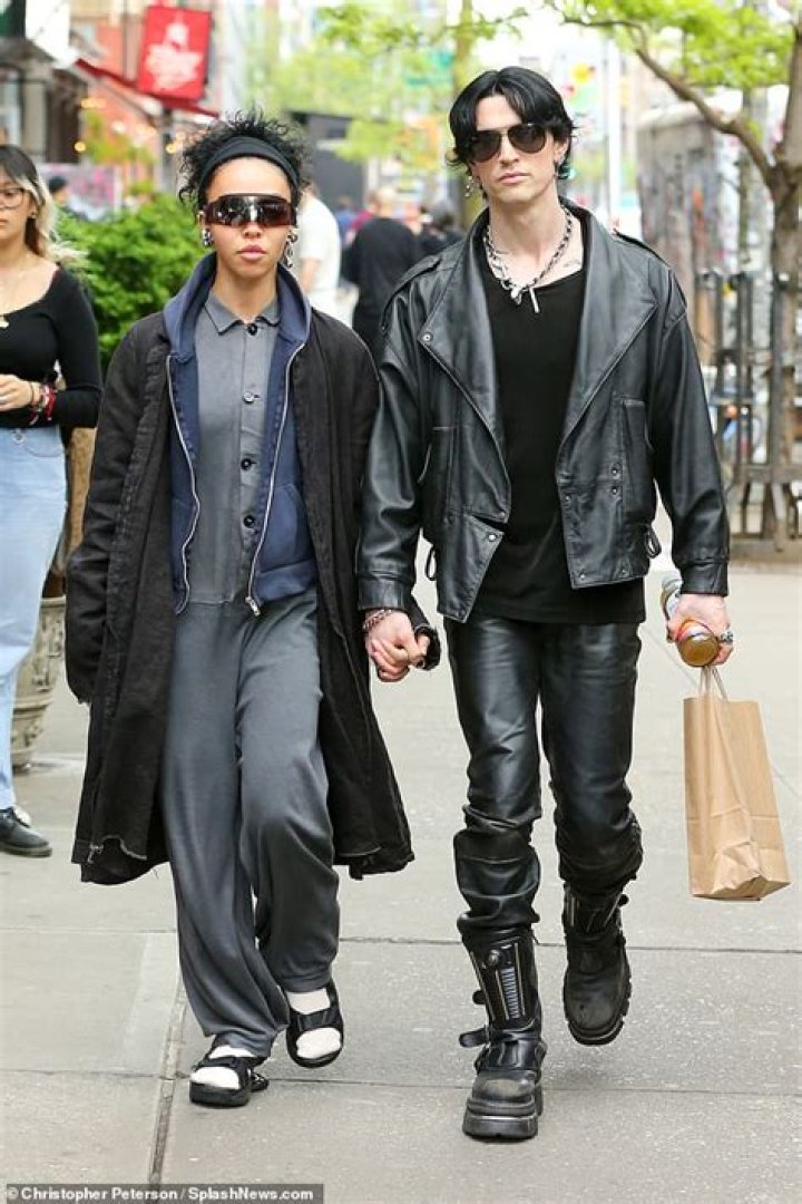 FKA twigs & New Boyfriend Reuben Esser Cozy Up During Afternoon Stroll