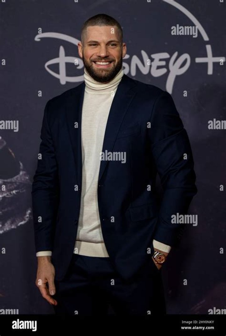 Florian Munteanu's Wiki, age, height, girlfriend, net worth, Bio
