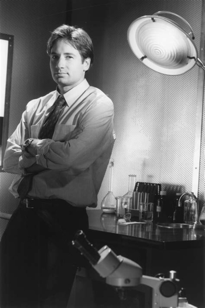 Fox Mulder Fox Mulder Wallpaper (21116483) Fanpop