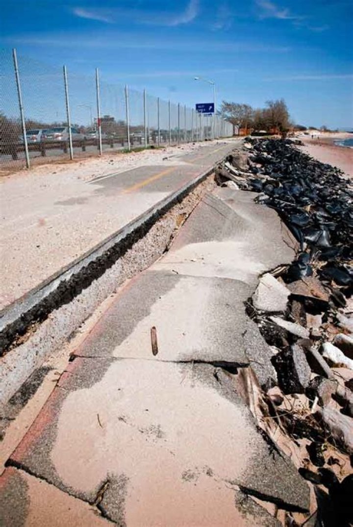 Frequently flooded Belt Parkway to get 6.5M upgrade &bull; Brooklyn Paper