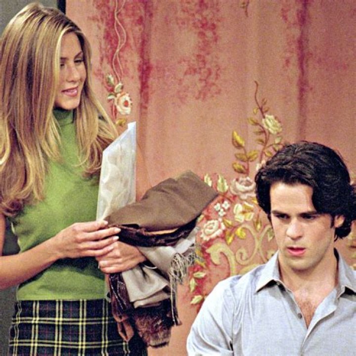 Friends star Eddie Cahill looks unrecognisable 21 years after playing