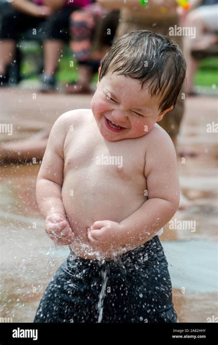 Funny Flabby Chubby Boy Water Bucket Dancing Talking Challenge HD YouTube