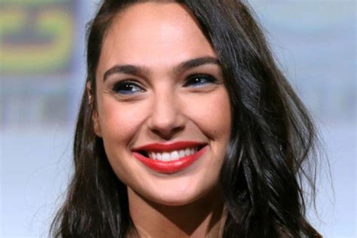 Gal Gadot Bio Profile Facts Age Height Husband Net Worth Sexiz Pix