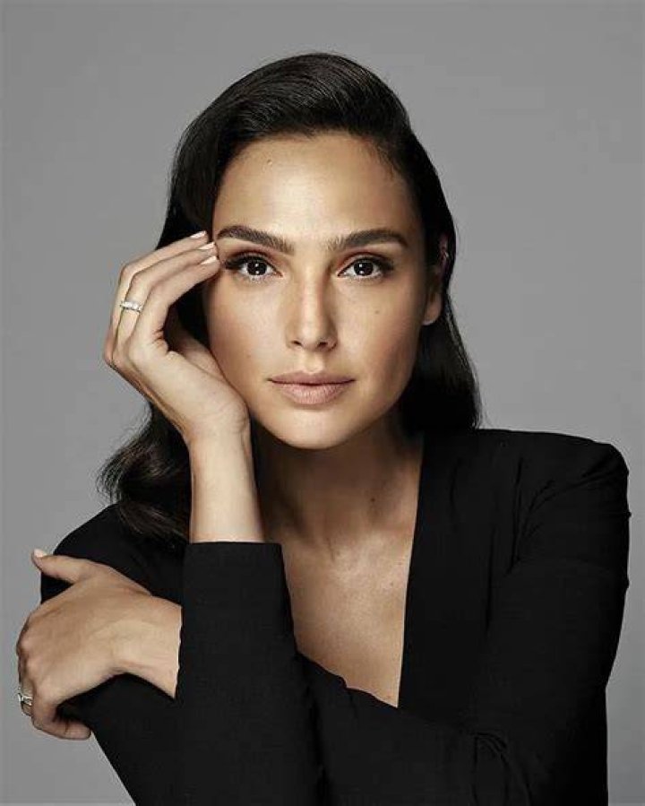 Gal Gadot Famous Nipple