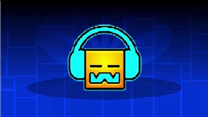 geometry dash practice music but low quality 72843345197