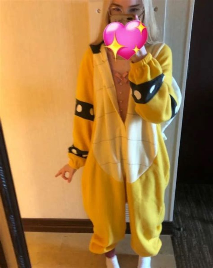 Giggleosaurus Face Reveal How Does He Look? Wikipedia