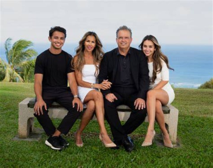 Glenn Medeiros Wife Who Is Tammy Armstrong? ABTC