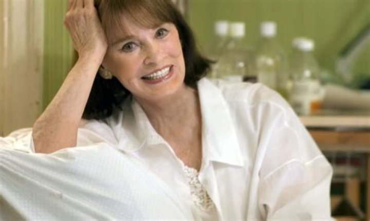 Gloria Vanderbilt Age, Biography, Height, Net Worth, Death, Family
