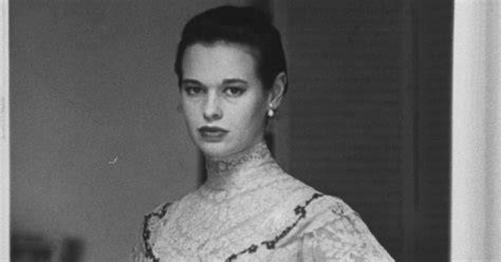 Gloria Vanderbilt net worth 2019 Tuko.co.ke